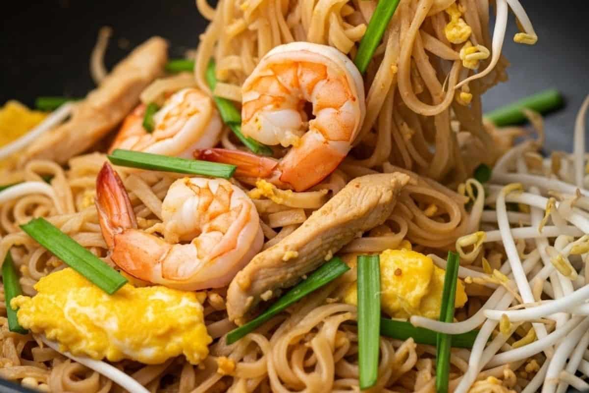 add the green onions and bean sprouts