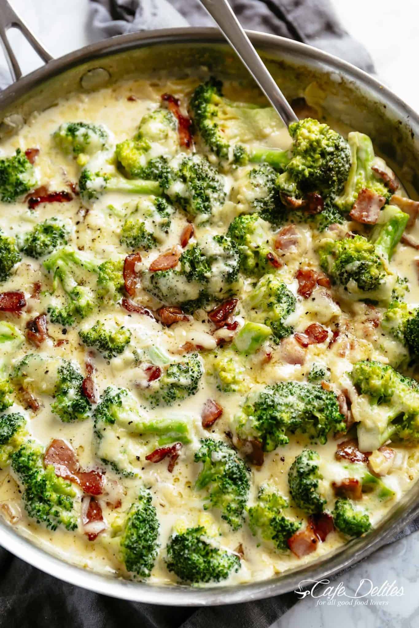 Creamy Garlic Parmesan Broccoli & Bacon