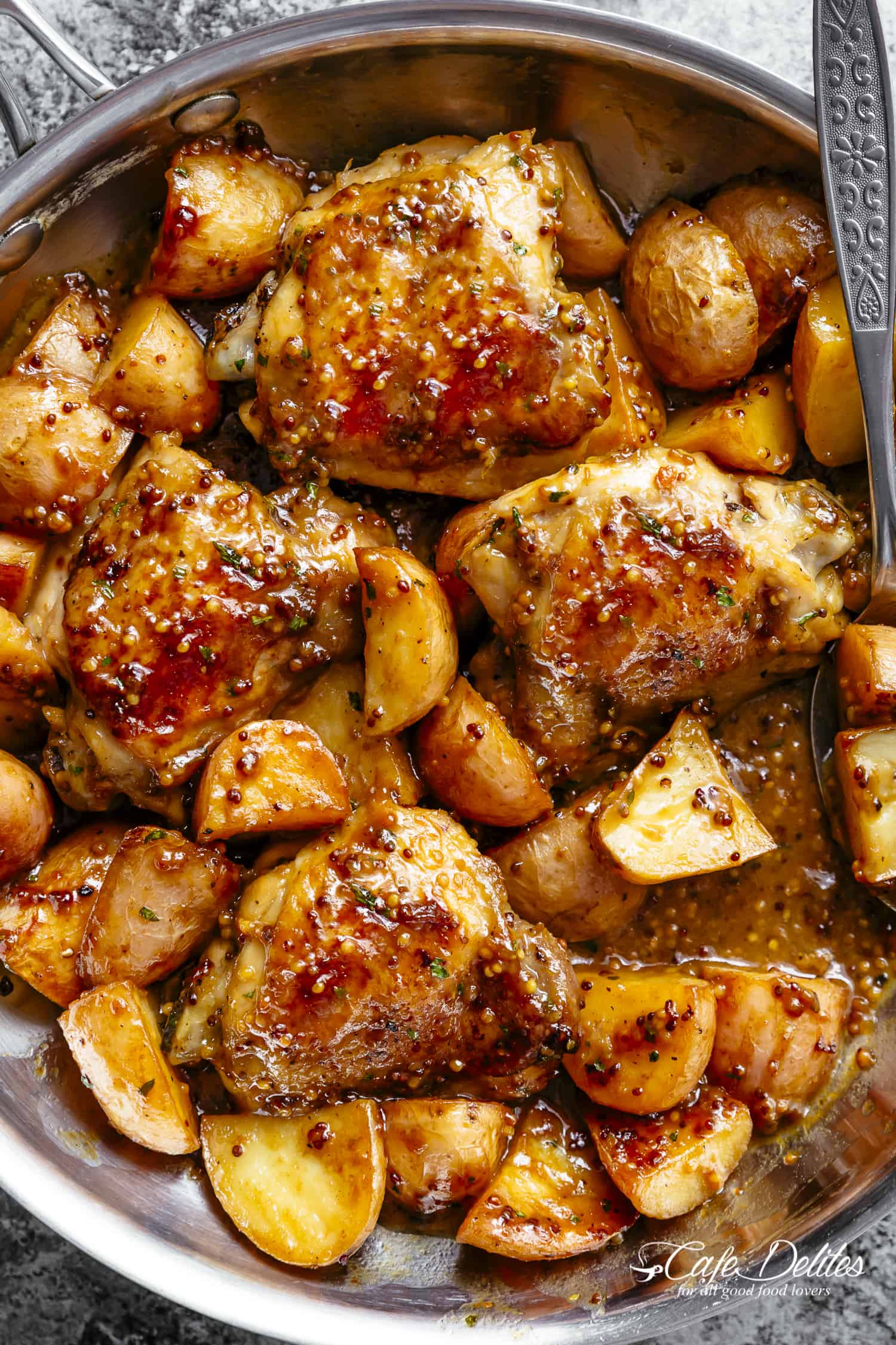 Honey Mustard Chicken & Potatoes | http://cafedelites.com