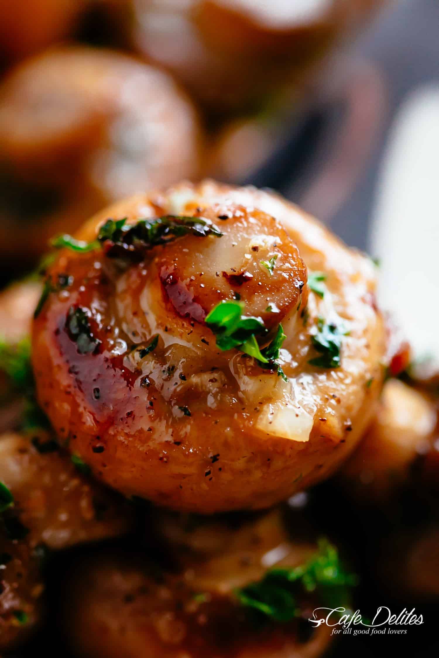 Crockpot Buttered Garlic Mushrooms - Sprinkles and Sprouts