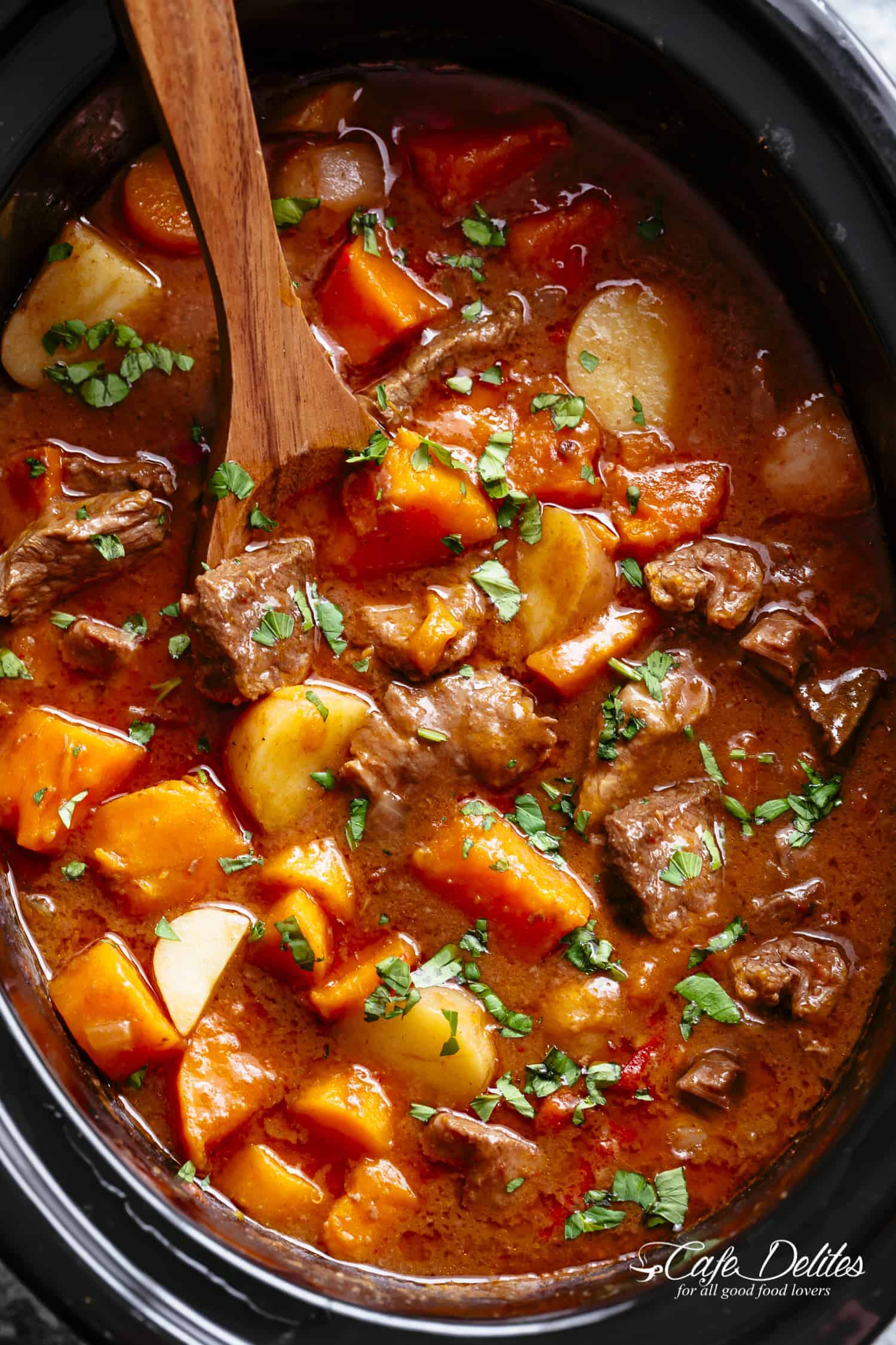 Slow Cooker Beef Stew - Cafe Delites