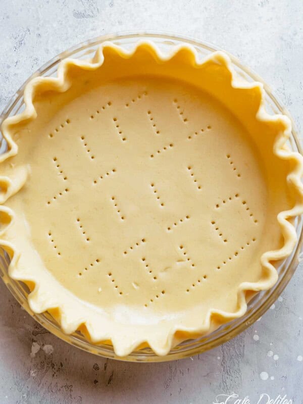 Home made making of pie crust with no shortening