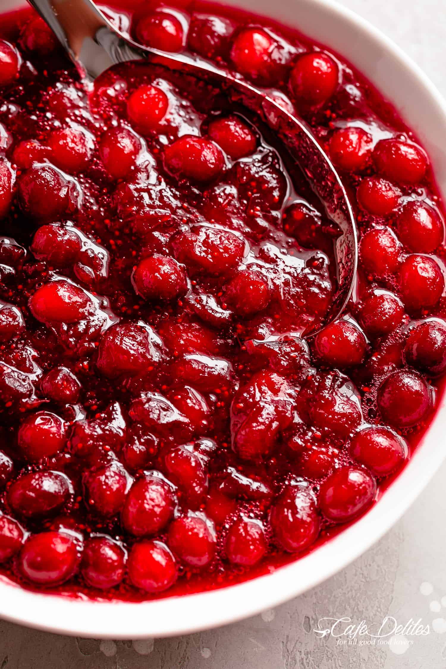  the perfect Homemade Cranberry Sauce to pour all over your Roast Turkey Cranberry Sauce