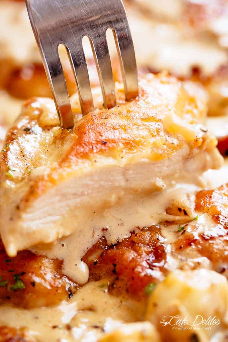 Creamy Garlic Chicken Breasts - Cafe Delites