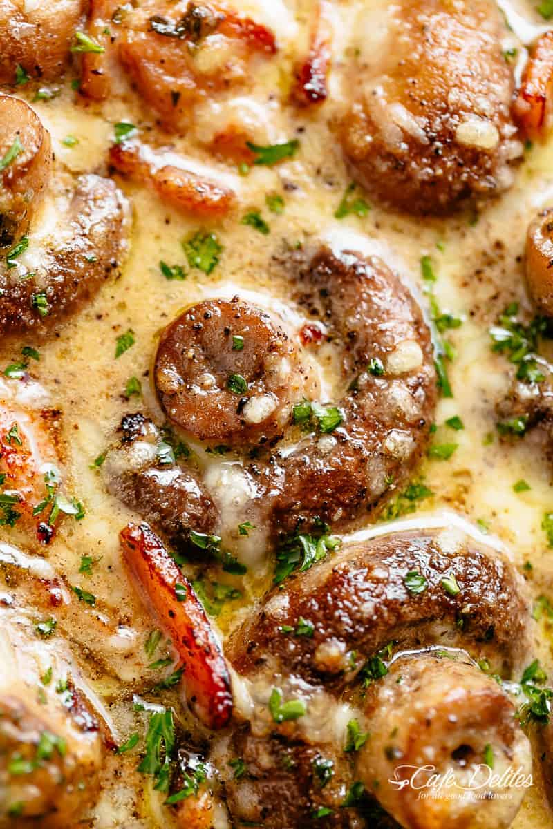 Creamy Mushroom Recipe in a mouthwatering garlic parmesan sauce with crispy bacon | cafedelites.com