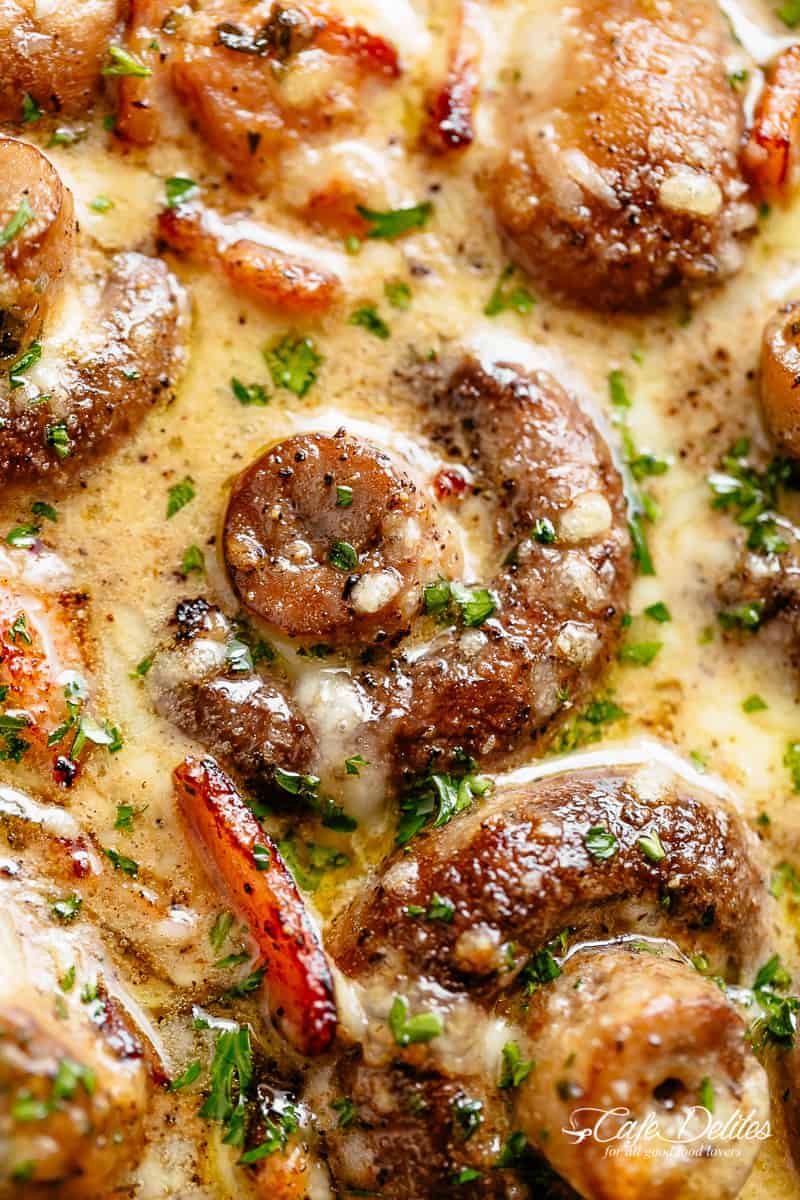 Creamy Garlic Mushrooms and bacon in a mouthwatering Parmesan cheese sauce as a side or ma Creamy Garlic Mushrooms  Bacon