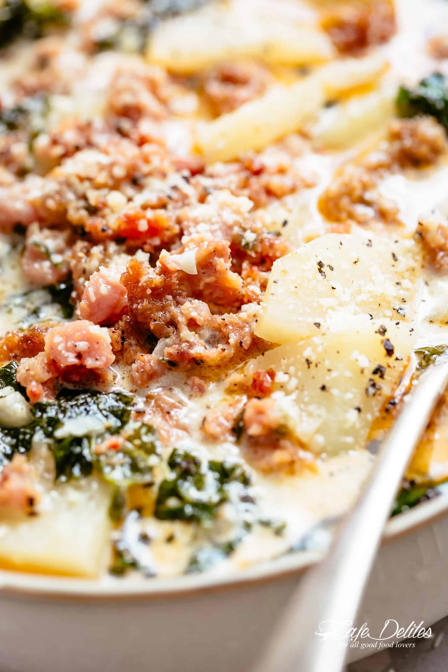  crispy bacon and tender potatoes in a creamy broth Zuppa Toscana