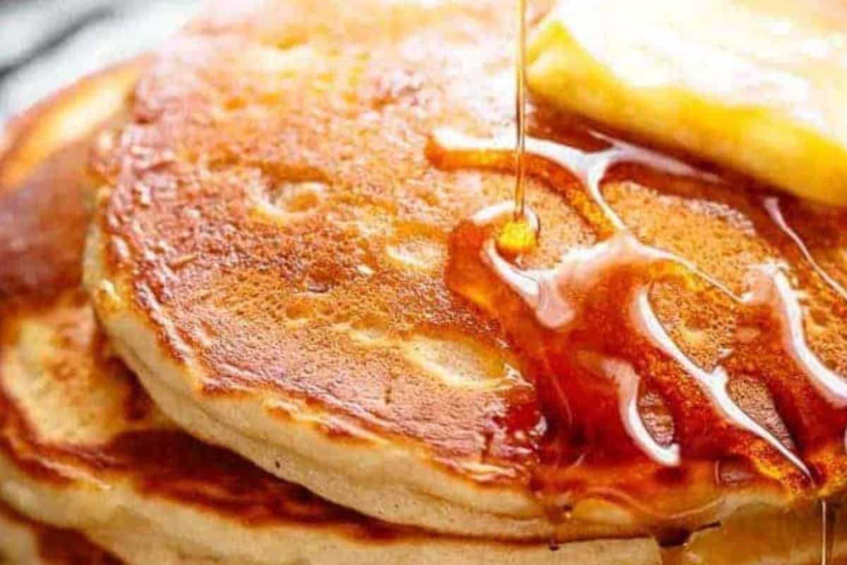 Stack warm and serve with honey, maple syrup, fruit, ice cream, frozen yoghurt or enjoy them plain.