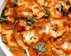 Creamy Tomato Tortellini | cafedelites.com