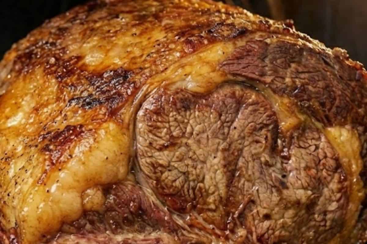 Roast the prime rib uncovered for 20 to 30 minutes - 8