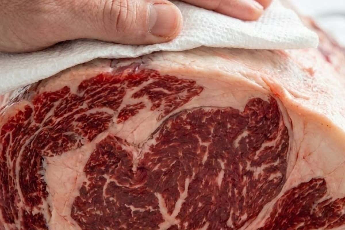 Remove the prime rib from the fridge at least 3 hours before roasting. Pat it dry with paper towels - 3