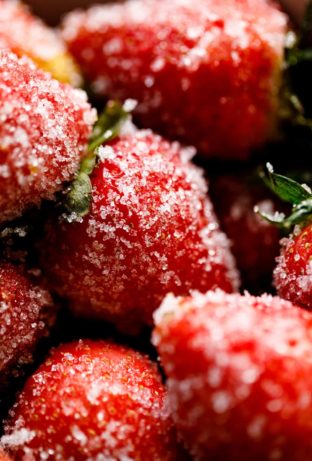 sweet Champagne Strawberries