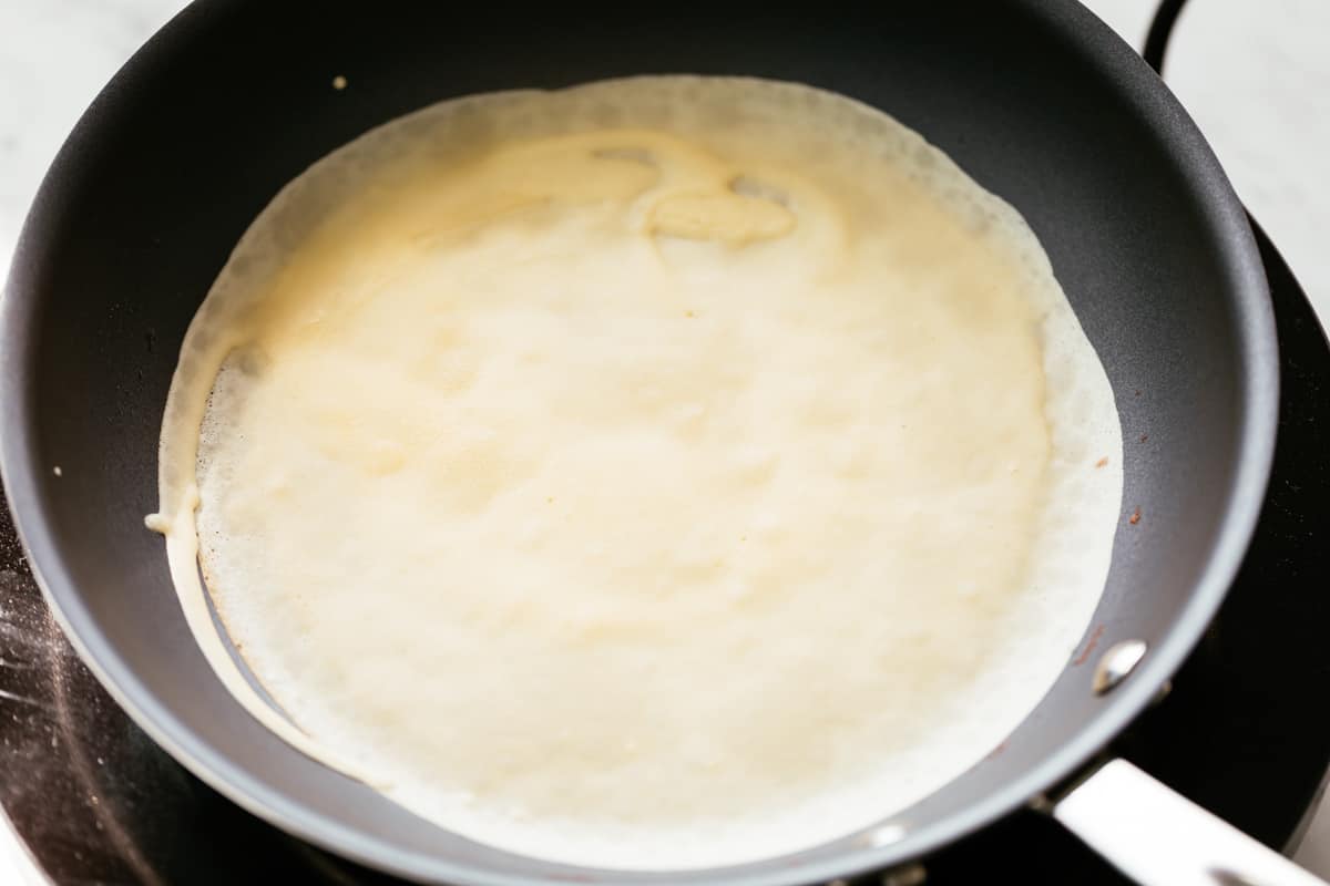 How To Make Crepes in a non stick pan | cafedelites.com