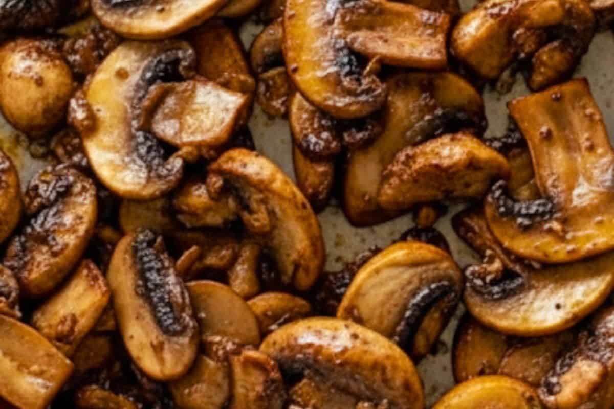 Add the remaining oil and 1 tablespoon of butter, stir in mushrooms, and cook until softened and golden, about 3–4 minutes.