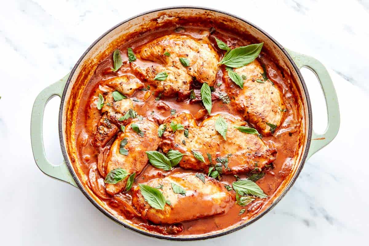 Finished dish served hot and ready—creamy, saucy, and rich.