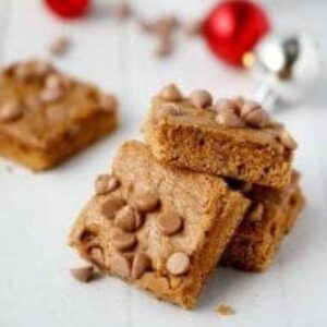 close up of cookie blondies