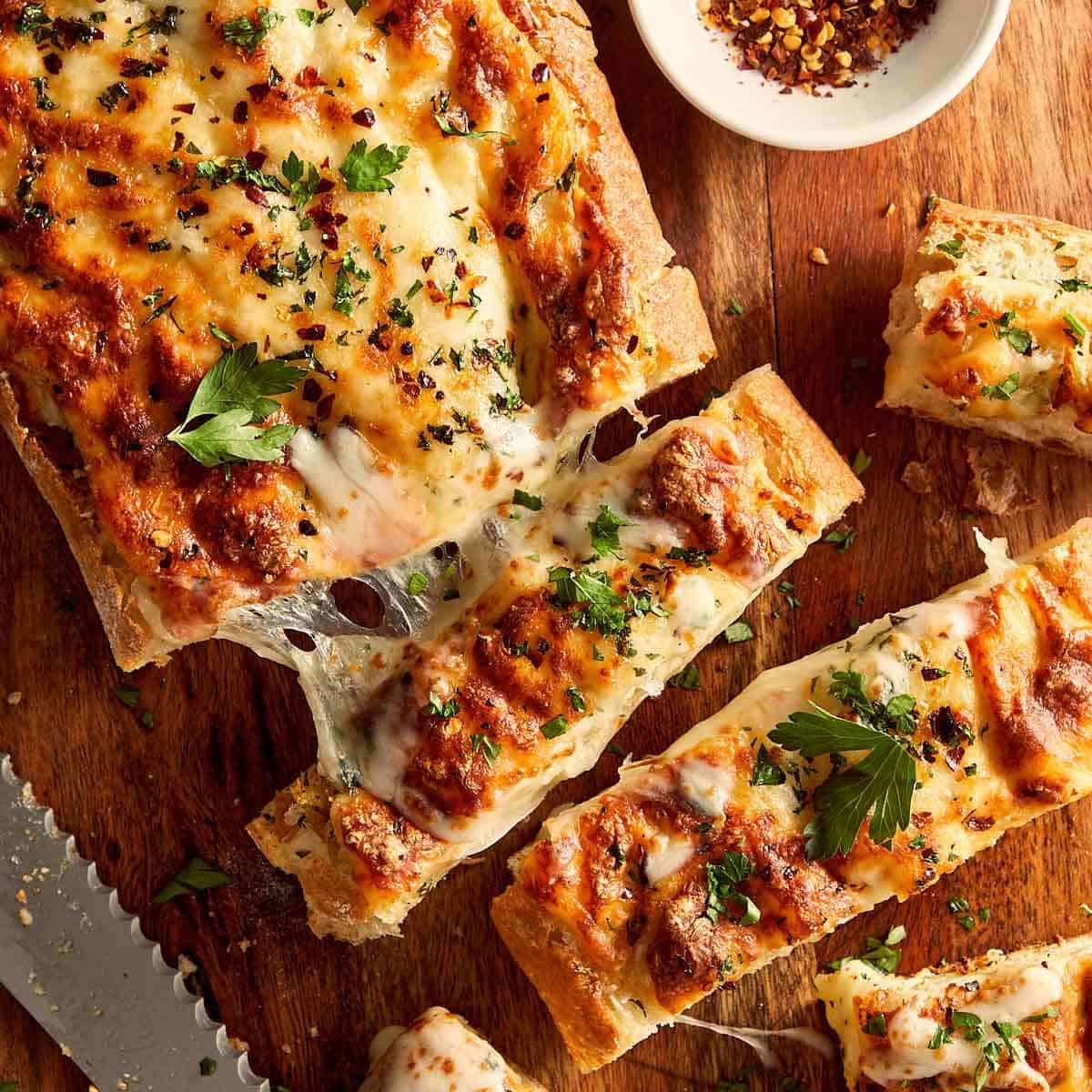Cheesy Garlic Bread With Chili Flakes Recipe